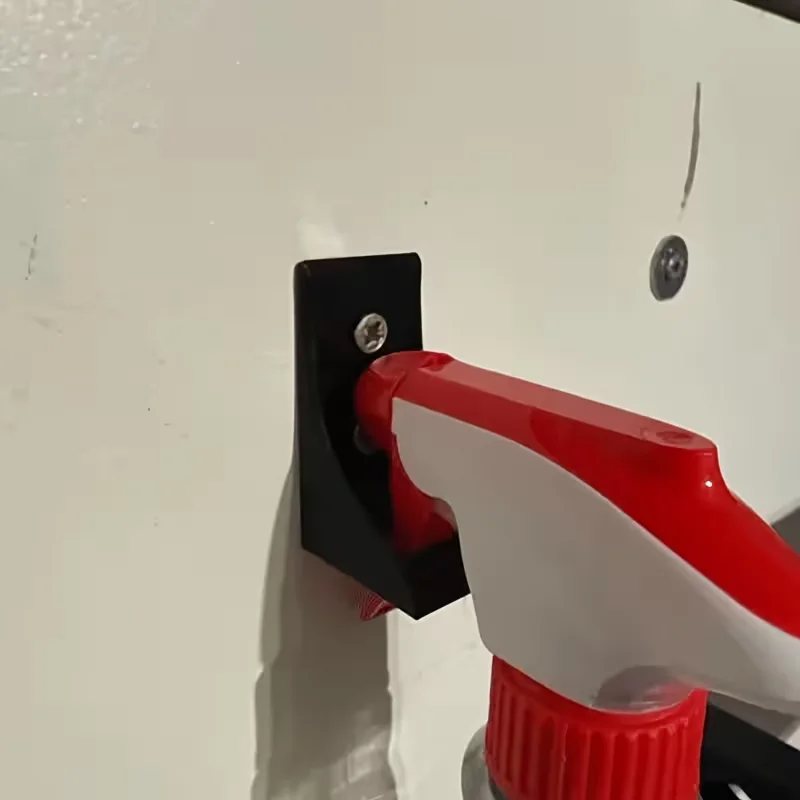 4 wall-mounted spray bottle racks, multi-functional storage rack, saves space and keeps things tidy