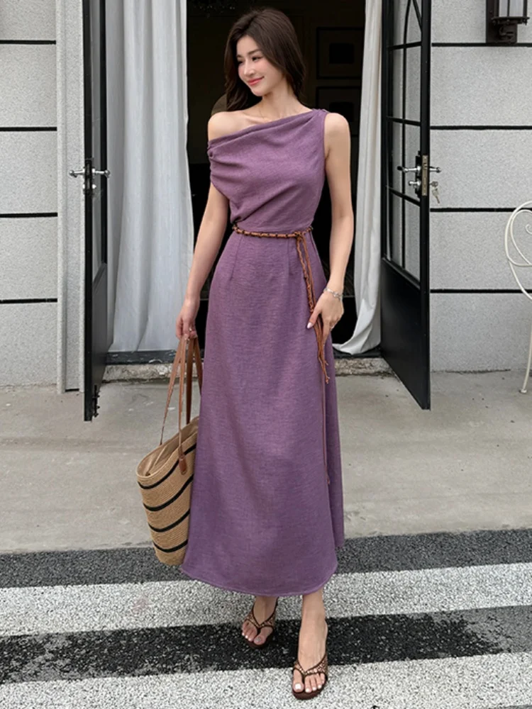 SMTHMA 2025 فستان صيفي جديد على الطراز الصيني بكتف مائل ورقبة متأرجحة للنساء مع تصميم أرجواني ساحر أنثوي فستان طويل