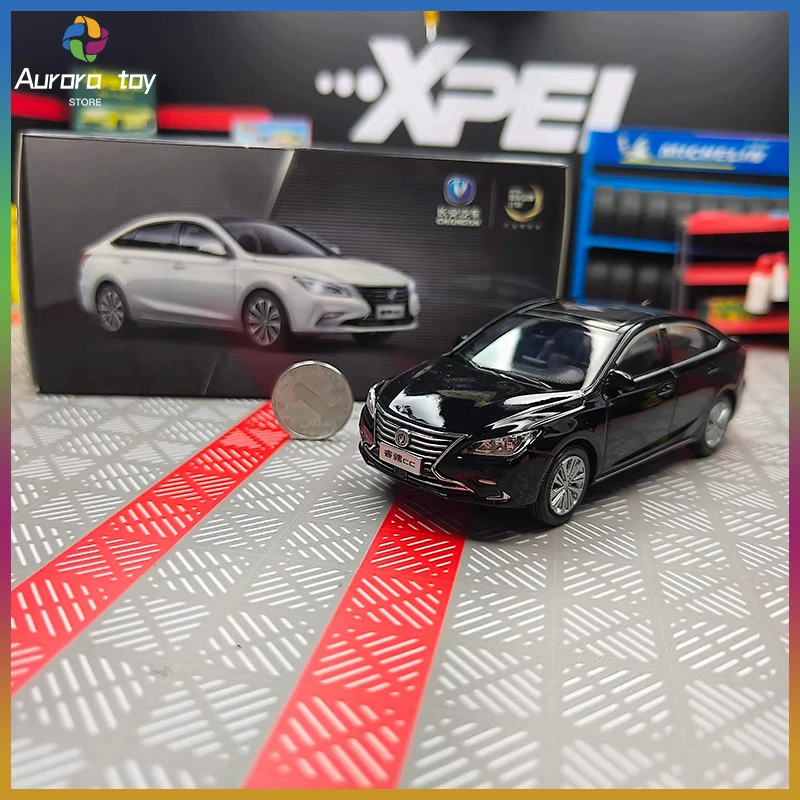 

Модель автомобиля Changan Univ CS55plus из оригинального пластика, масштаб 1:43, неразборная статическая модель, украшение, подарки на день рождения, для автолюбителей