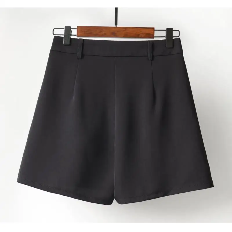 Zomer 2023 Dames Casual dunne hotpants met keten Dames orts Wijde pijpen broek Gevouwen ontwerp Lichtgewicht Faionable