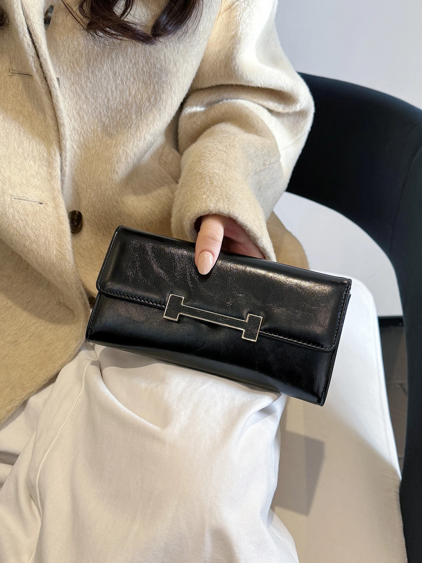 Vintage Long Oil Wax Leather Wallet for Women Large Capacity Practical Money Clip Handheld Mobile Phone Bag Versatile Korean ...