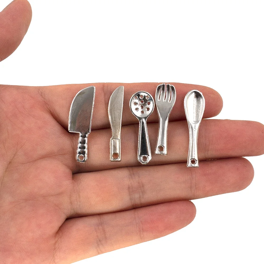 5Pcs 1/12 Puppe Haus Miniatur Metall Geschirr Simulation Messer Gabel Löffel Modell Spielzeug für Mini Dekoration Puppenhaus Zubehör