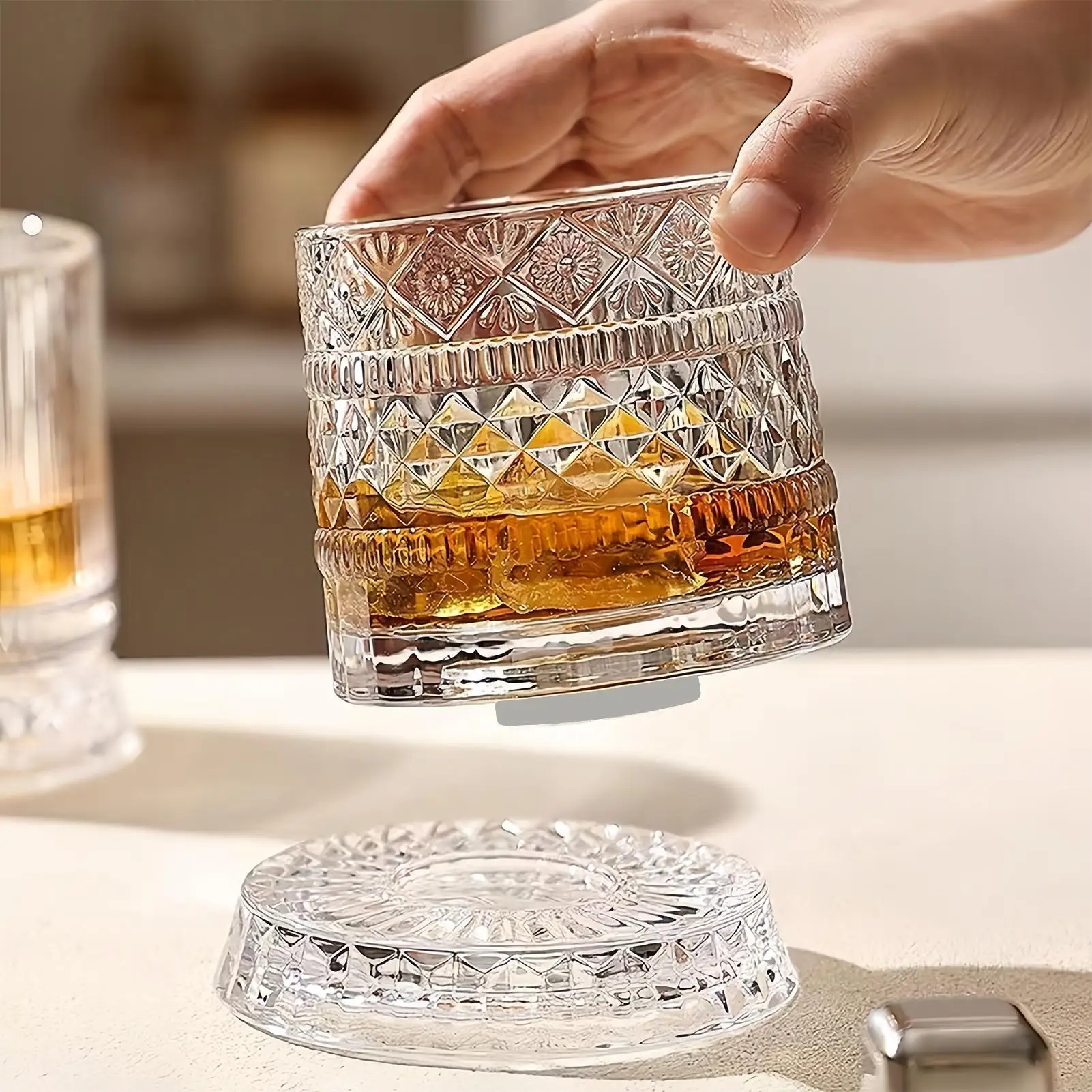 360 Rotating Whiskey Glass, Unique Cocktail Glassware for Home Bar, Premium Liquor Tumbler Gift for Bartenders & Collectors
