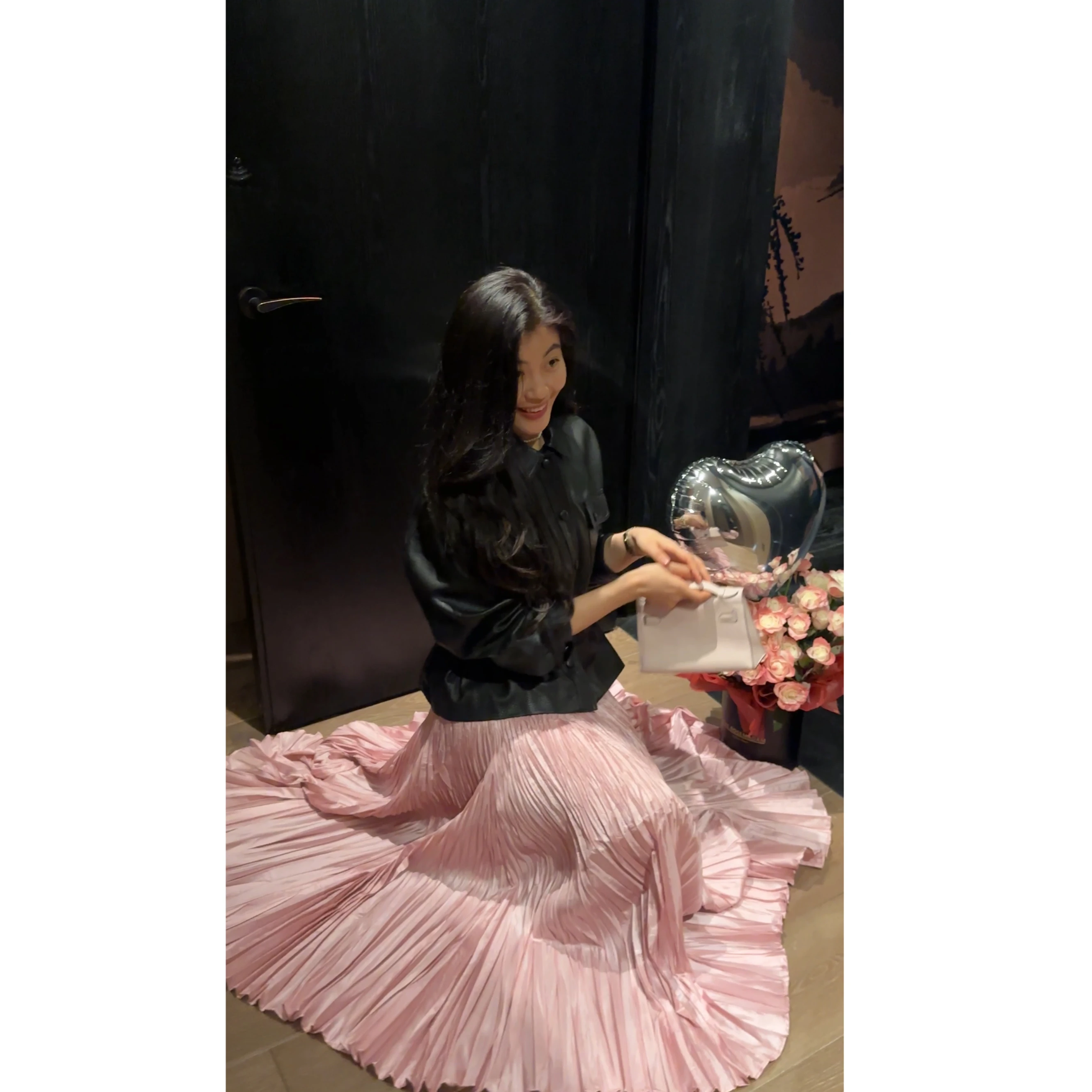 NCOU 黒ショートカラーレザージャケット女性のクールなスタイルレトロハイエンド感覚秋の新ファッションレディースコート