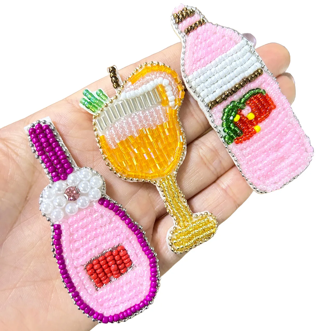 One Piece Orangensaft-Kelch Perlenbesetzter Aufnäher, Cartoon DIY Deko-Accessoires für Kleidung, Taschen, Anhänger, Haarspangen