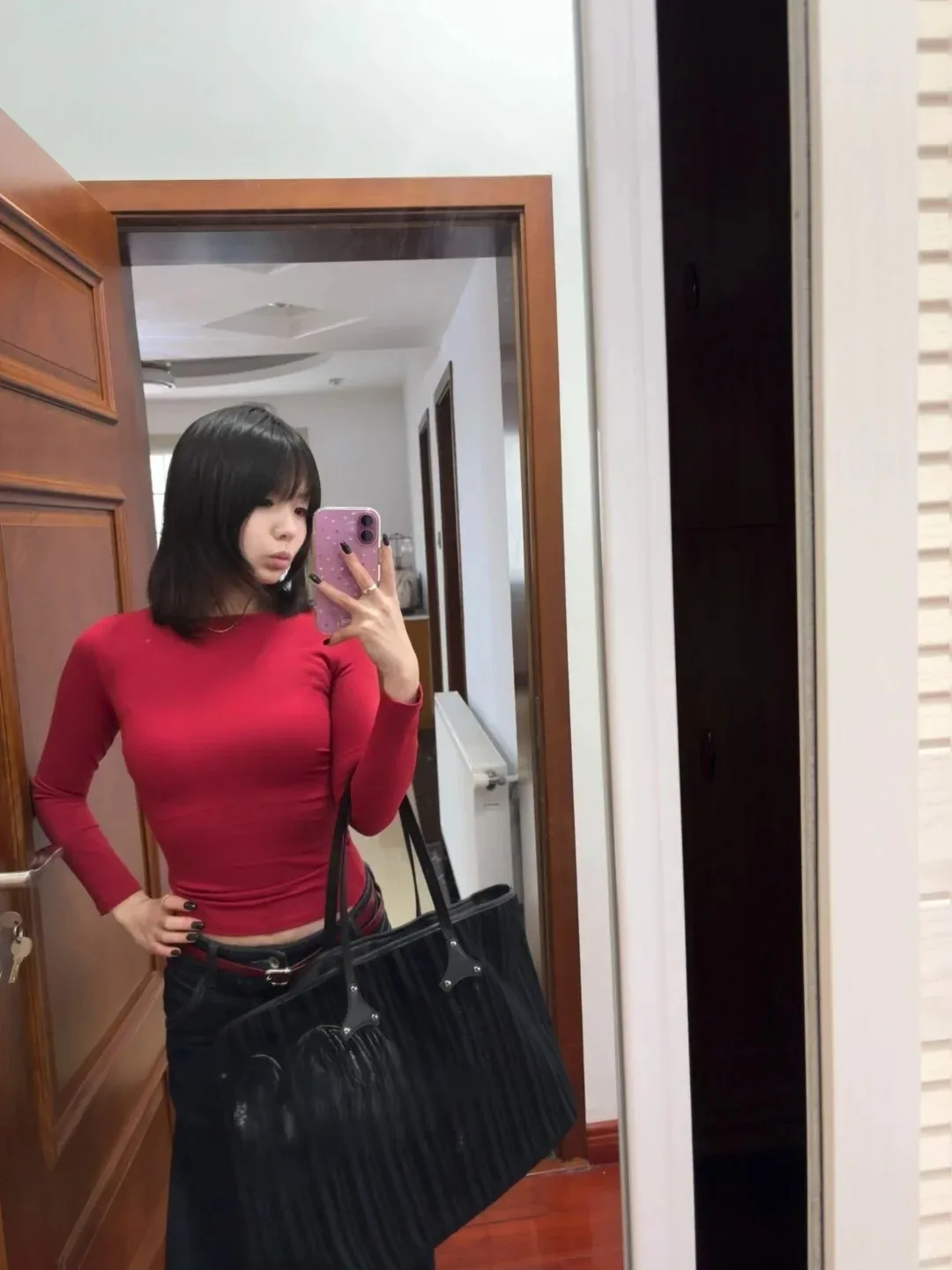 

Красный облегающий базовый слой с длинными рукавами, осенне-зимняя утягивающая внутренняя одежда, винтажный наряд для горячих девушек, осенне-зимний внутренний топ, облегающая футболка с длинными рукавами, которая акценты фигуры