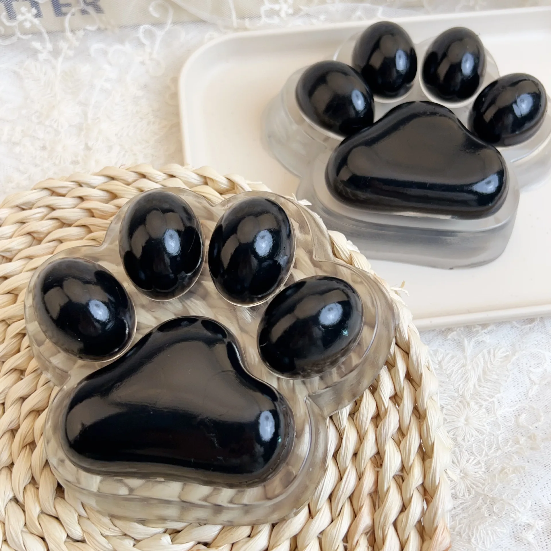 Cute Large Black Cat Paw Fidget Toy Stress Relief Pinching Cat Claw Sticky Decompression Toy Slow Rebound Pinch Squeeze Toy