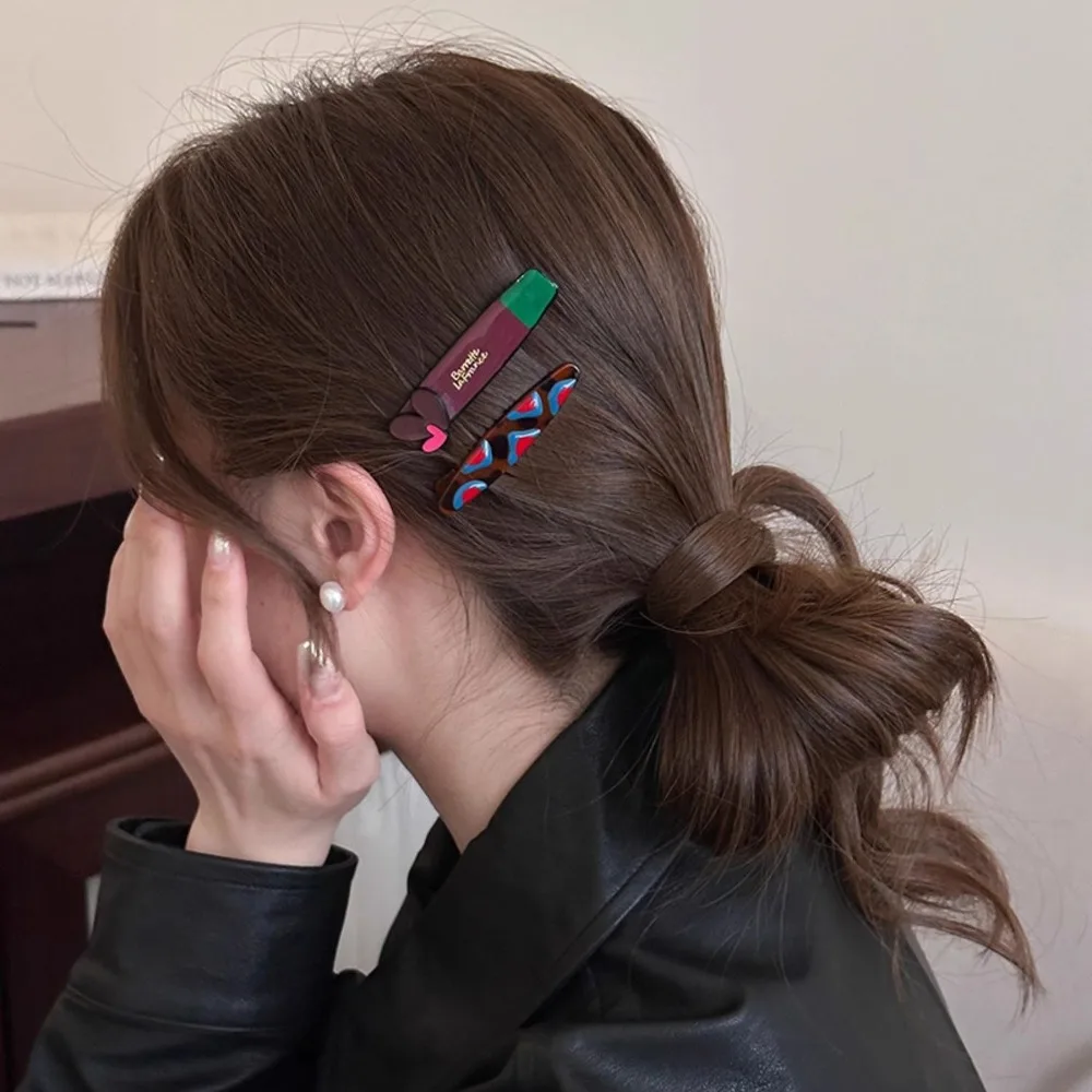 2pcs/set Jepit Rambut Retro Duckbill Set Jepit Rambut Love Bangs Clip Y2k Jepit Rambut Gaya Korea Aksesoris Rambut Jepit Rambut Harian