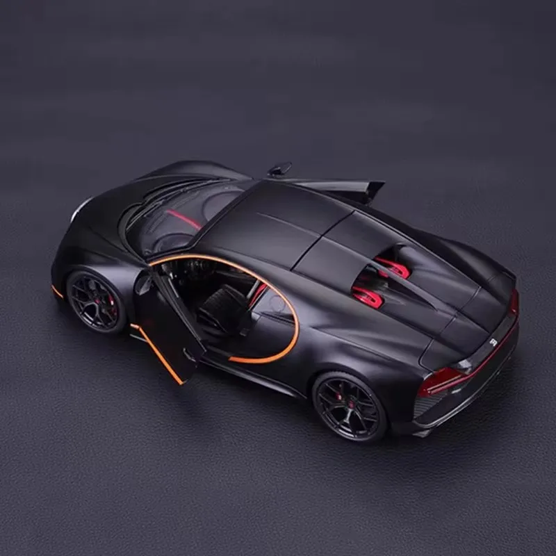 Bugatti Sports Alloy Miniature Diecast Modelo, Bugatti Chiron Divo Brinquedo, Presente de Natal para Crianças, Em Estoque, Escala 1:18