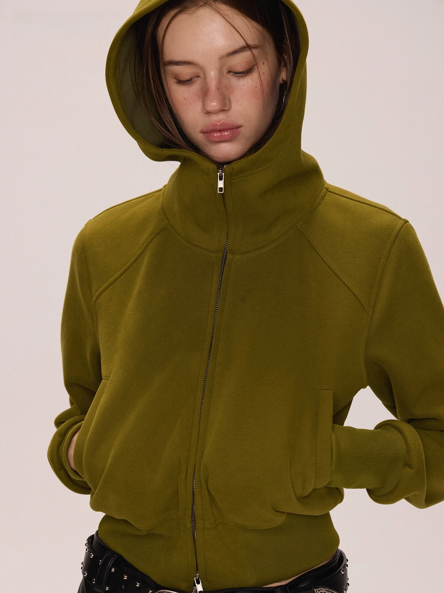 

MOKACAKE Green Hooded Long Sleeve Zipper Jacket Casual Style Women's Short Coat Cotton Polyester Blend High round Neck Warmth