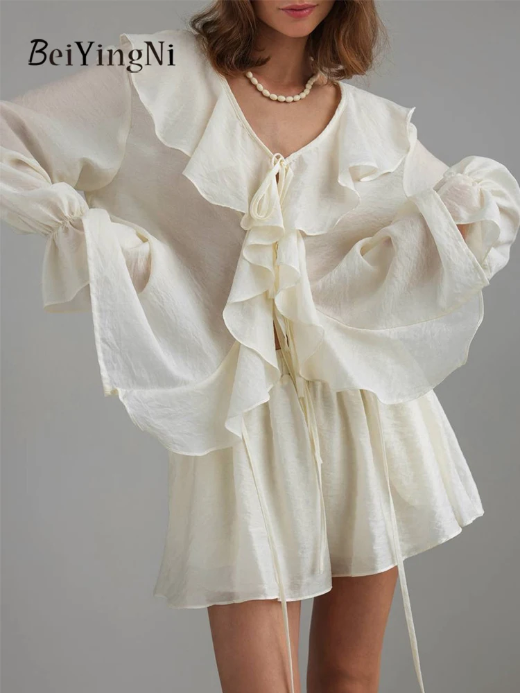 Beiyingni, camisas francesas con cuello en V, conjuntos de dos piezas para mujer, volantes, primavera Otoño, conjunto de pantalones cortos informales para mujer, Tops de calle, chándales