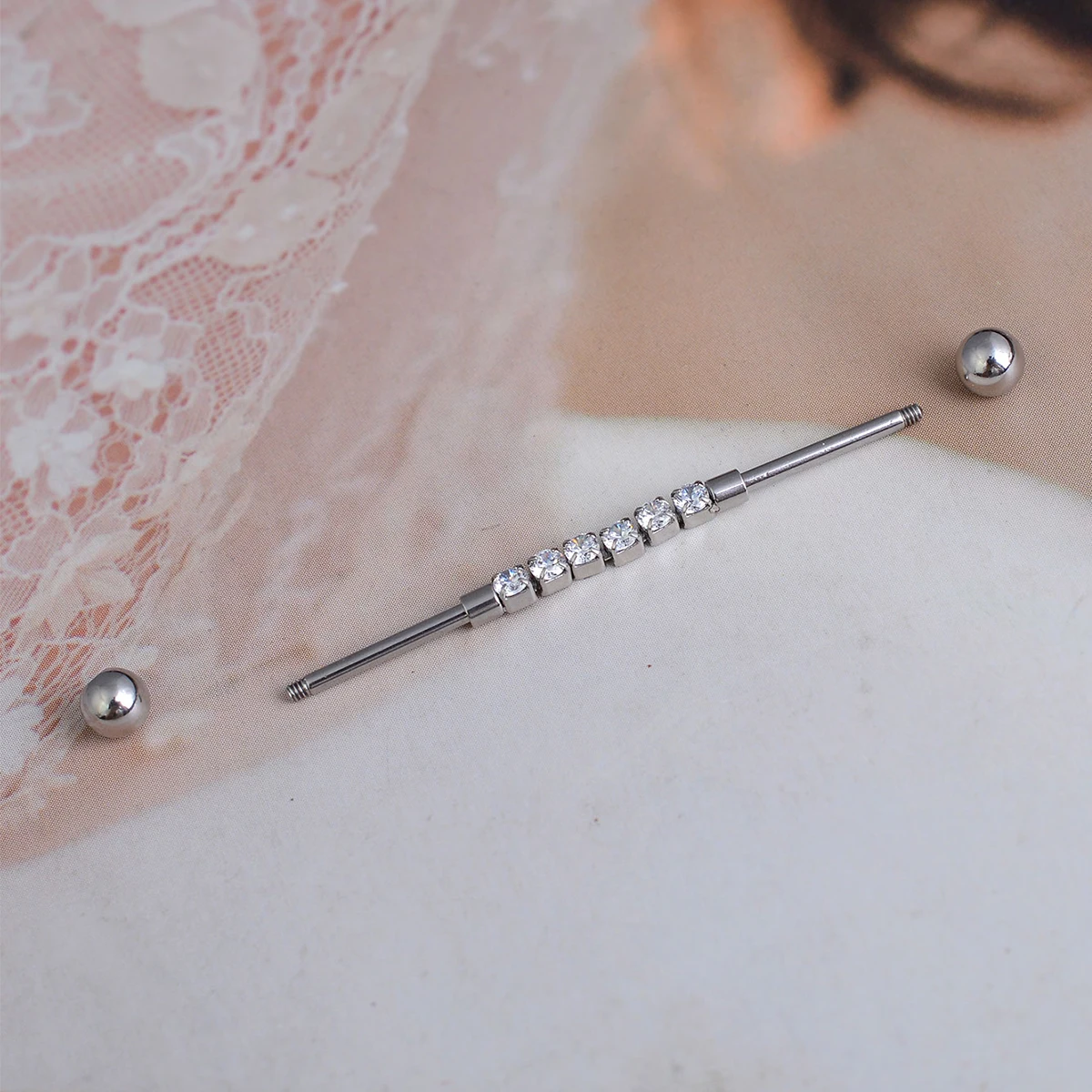 1 Pezzo Piercing Industriale L - Industrial Barbell Long recensione e prezzo