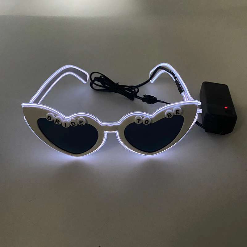 LED-Brille, nur verheiratet, Hochzeit, Braut, Überraschungsgeschenk, Paar-Brille, Souvenirs, leuchtende Herz-Brille, verheiratete Sonnenbrille – Detail 40