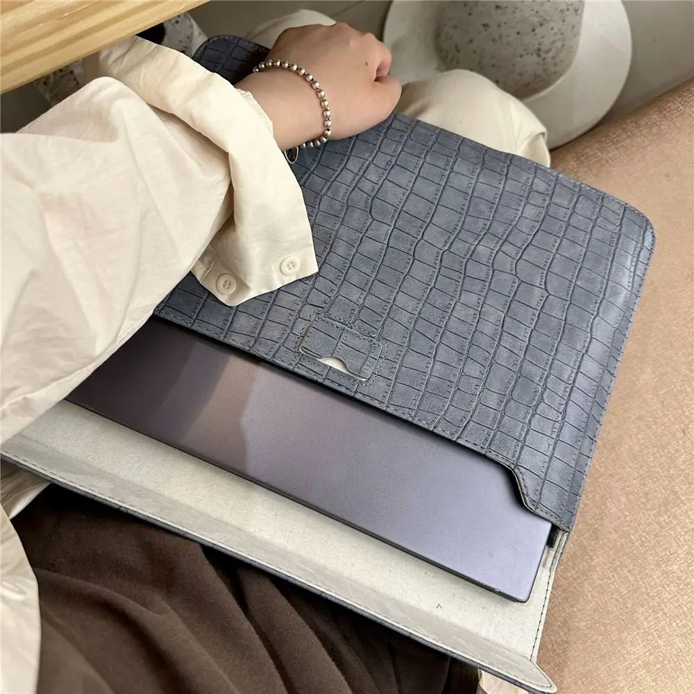 Leather Pattern Design Laptop Sleeve Carring Case 13 13.3 14.1 15.6 Inch Bracket Function Laptop Bag for Lenovo Dell LG16