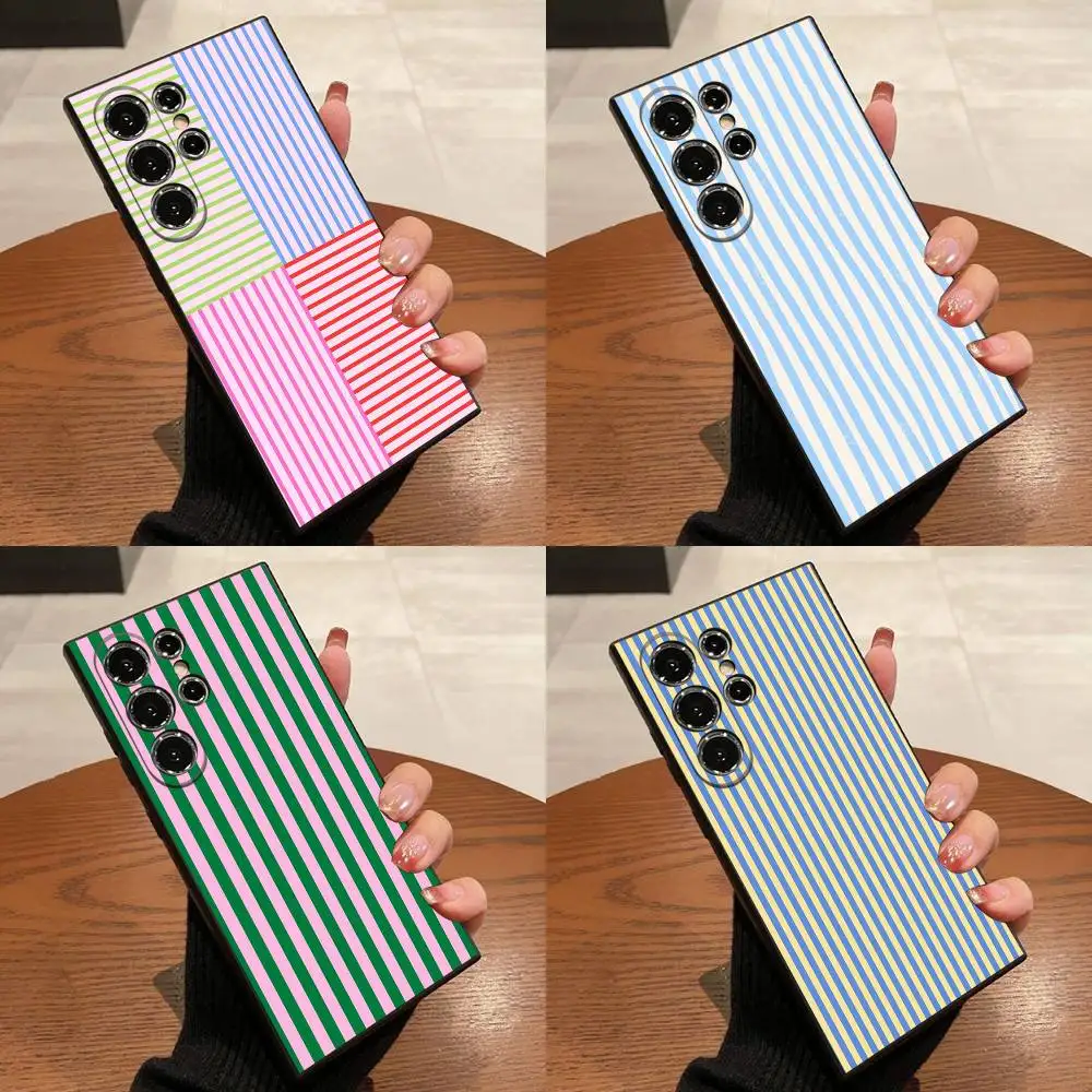 

Colorful Lines Stripe Towel Pattern Phone Case For Samsung S25,S24,S21,S22,S23,S30,Ultra,S20,Plus,Fe,Lite,5G Black Box