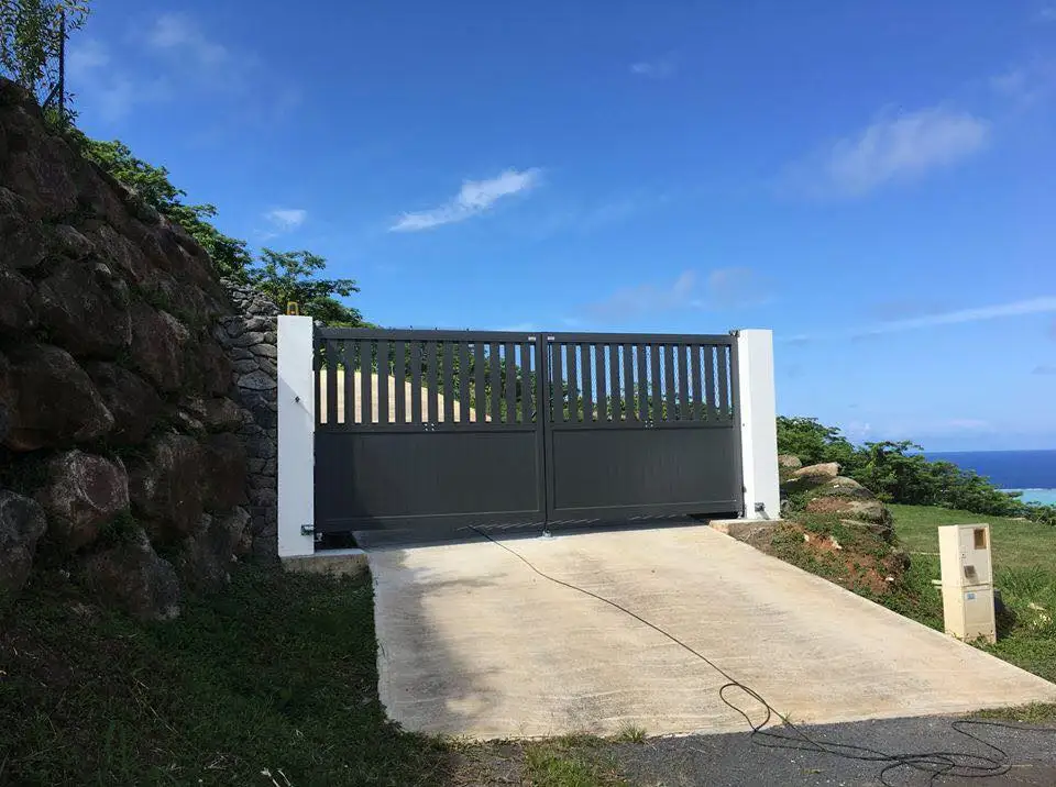 Customization Modern Simple House Decoration Privacy Pedestrian Sliding Gate Design Driveway Automatic Driveway Hidden Gate