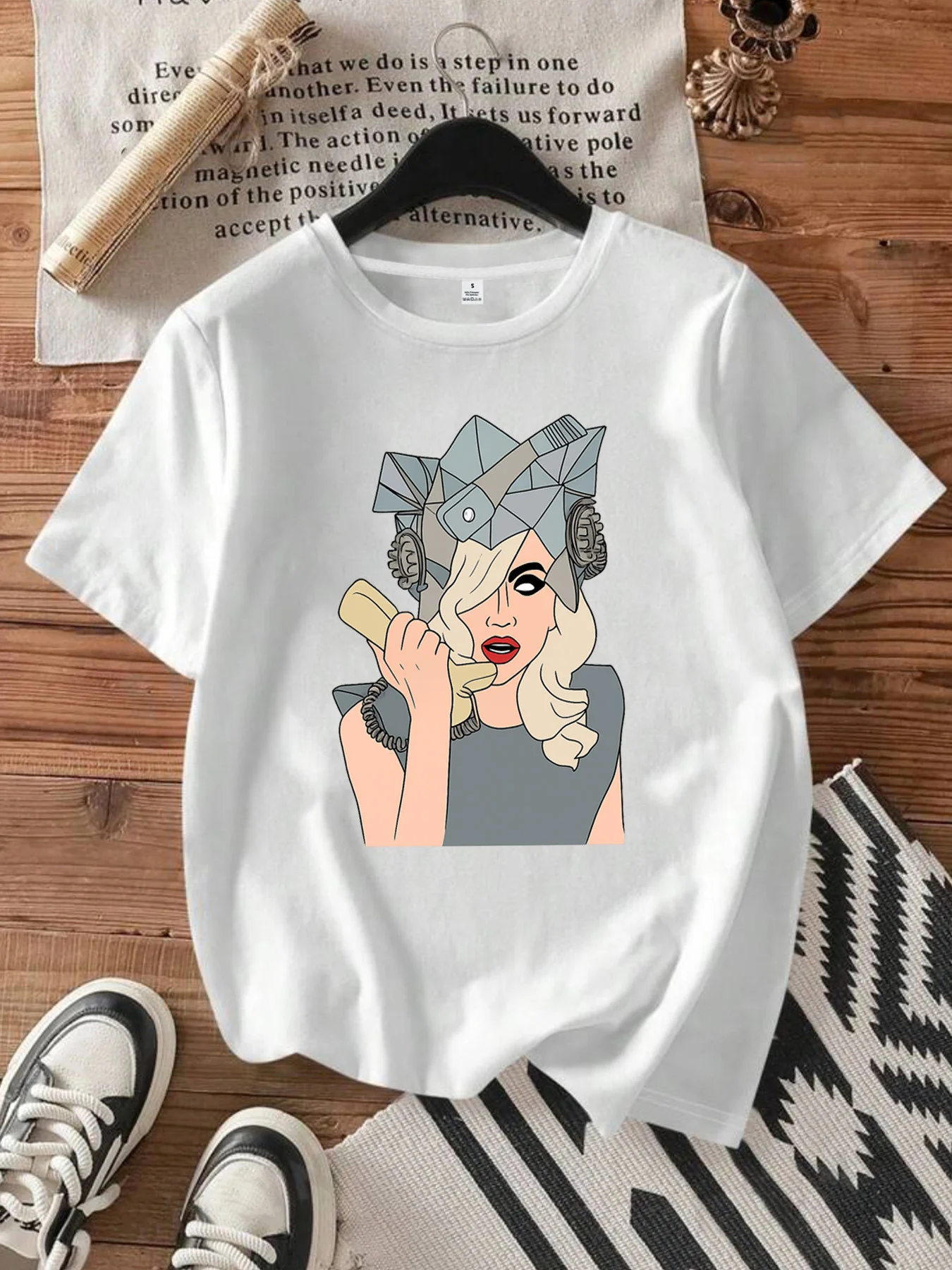 

【1024991】Женская футболка больших размеров с круглым вырезом и короткими рукавами, эластичными полурукавами и модными принтами