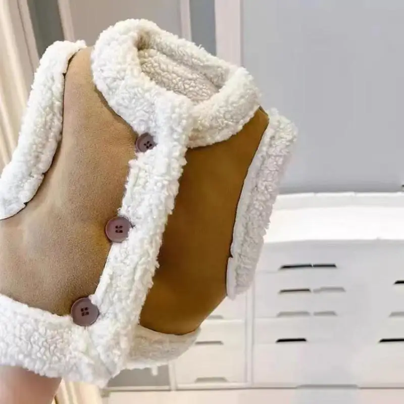 

2025 Winter New Baby Sleeveless Warm Vest Girls Vintage Lamb Wool Vest Cardigan Boys Thick Windproof Coat Fashion Kids Clothes