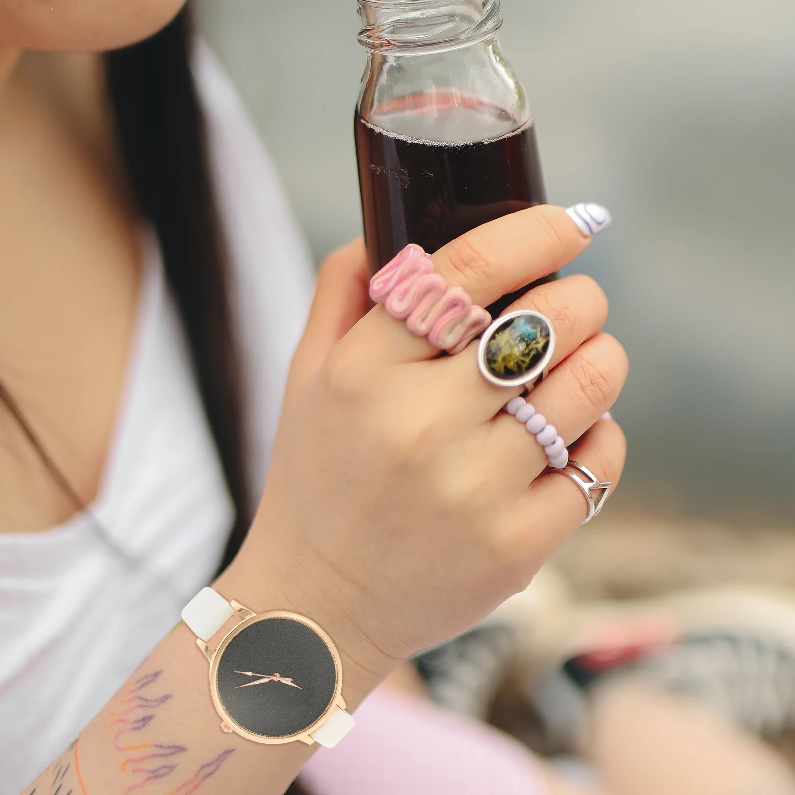 

Fashion Ladies PU Strap Adjustable Glitter Fashion Women Watch Dial Ladies Watch Quartz Wristwatch Women Students Gifts