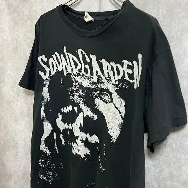 Soundgarden Live On 2011 black short sleeve Unisex T shirt reprint NH12606