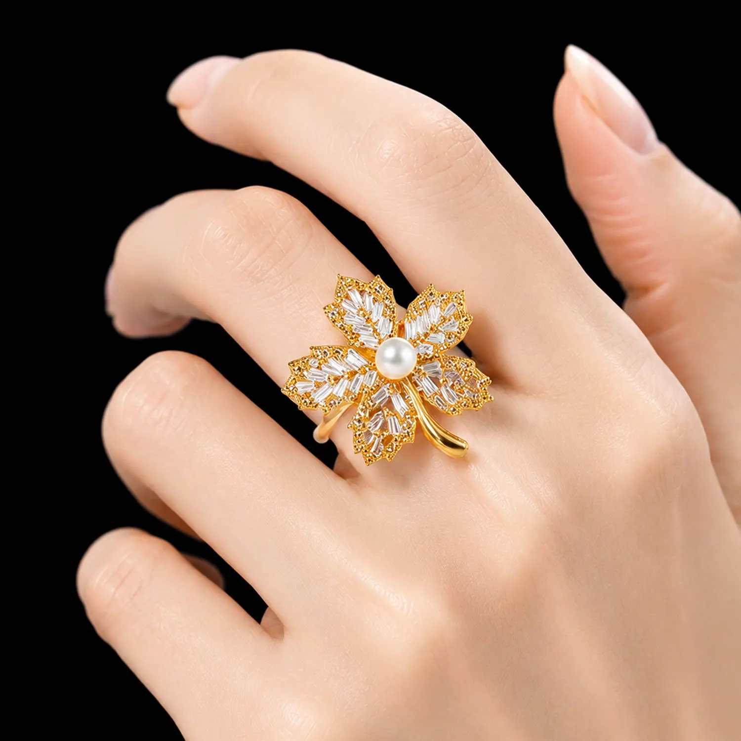 Women Elegant Large Flower Pearl Rhinestone Ring Floral Statement Finger Ring Fashion Jewelry For Banquet Formal Occasion