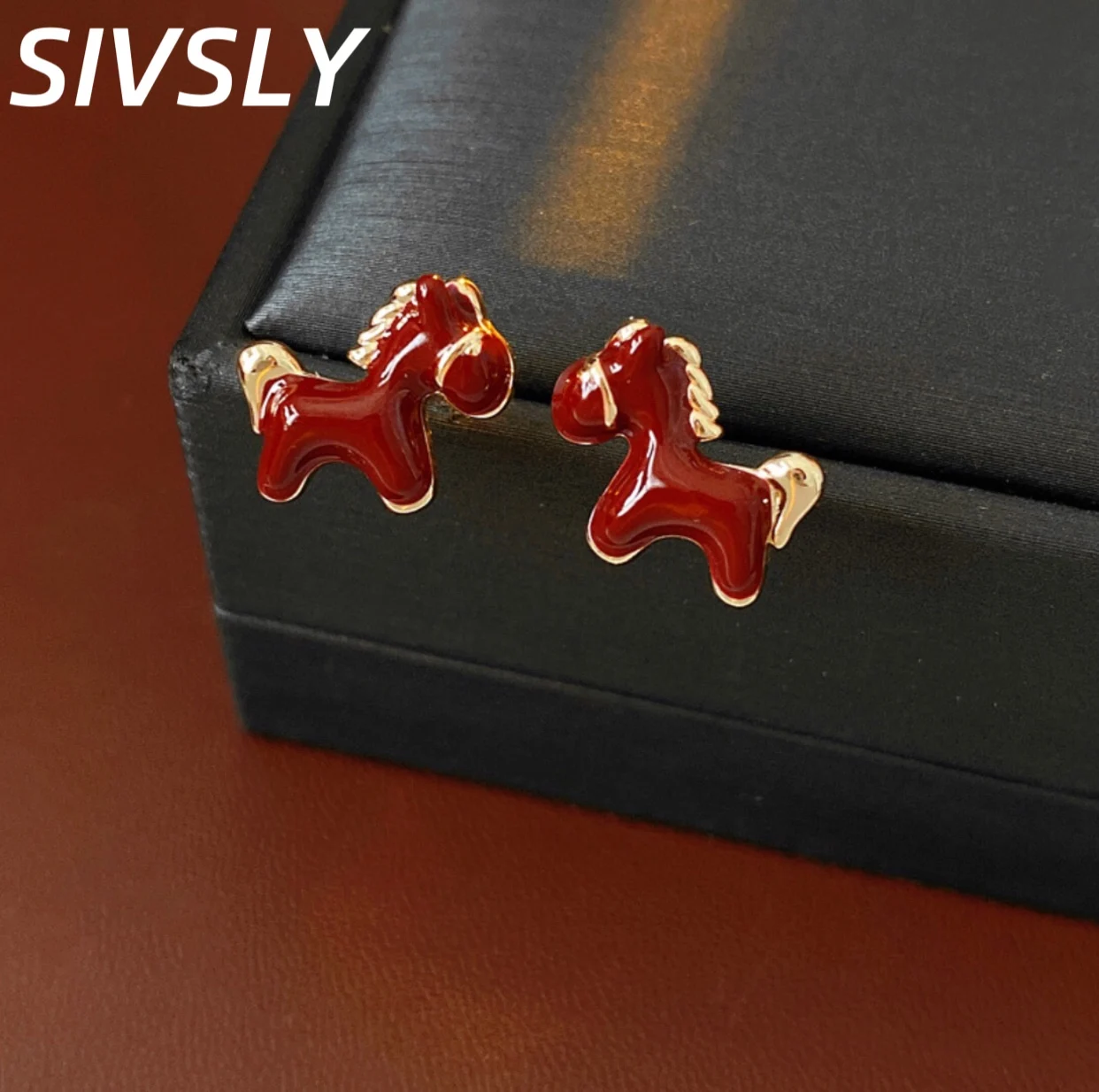 

Серьги-капли с серебряными элементами, модные, в стиле ретро, универсальные, высококачественные, с изысканным дизайном.