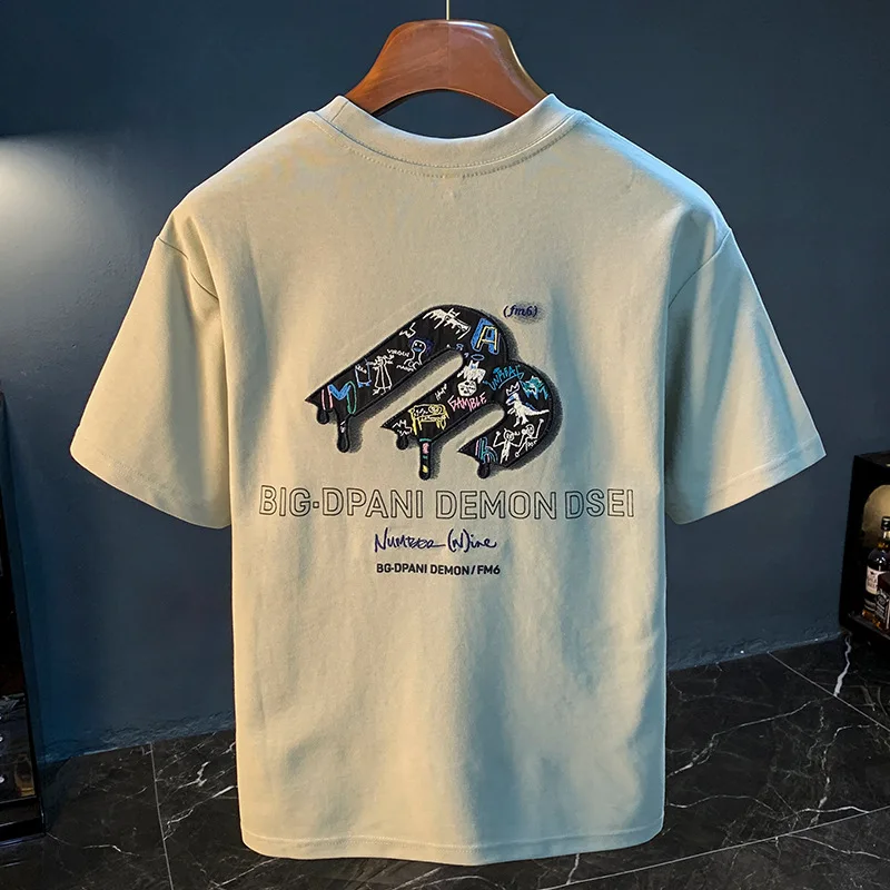 

High end embroidered printed T-shirt for men in summer, loose elastic, light luxury trend, casual short sleeved top