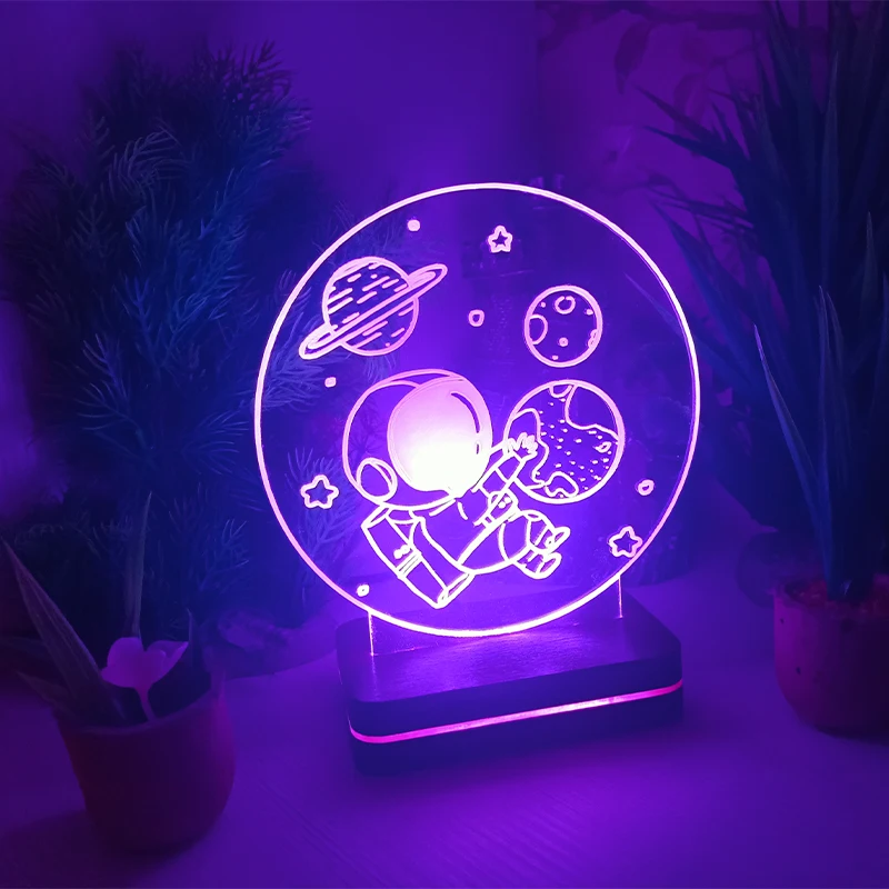 Ночная Лампа Светодиодная Акриловая 3D Ночник Светильник Настольный RGB Led Ночник Декоративный Космонавт