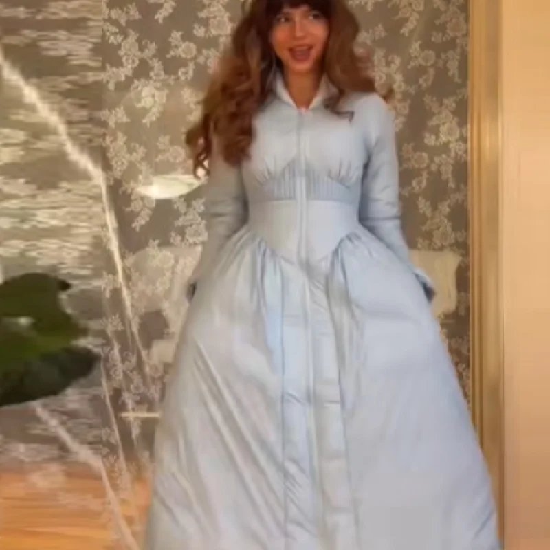 2025 بلون طويل القطن سترة أنيقة تحمل شعار لعبة البيسبول شيك ألف خط Cinched الخصر فستان دافئ الخريف الشتاء خمر حفلة المرأة ملابس خارجية