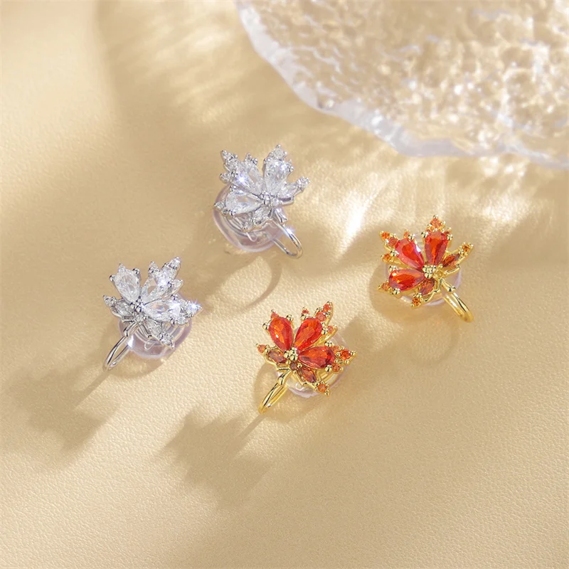 1Pcs Y2K Ear Cuff Ear Clip Crystal Maple Leaf Earring for Women Cartilage Clip Earrings Jewelry eh442