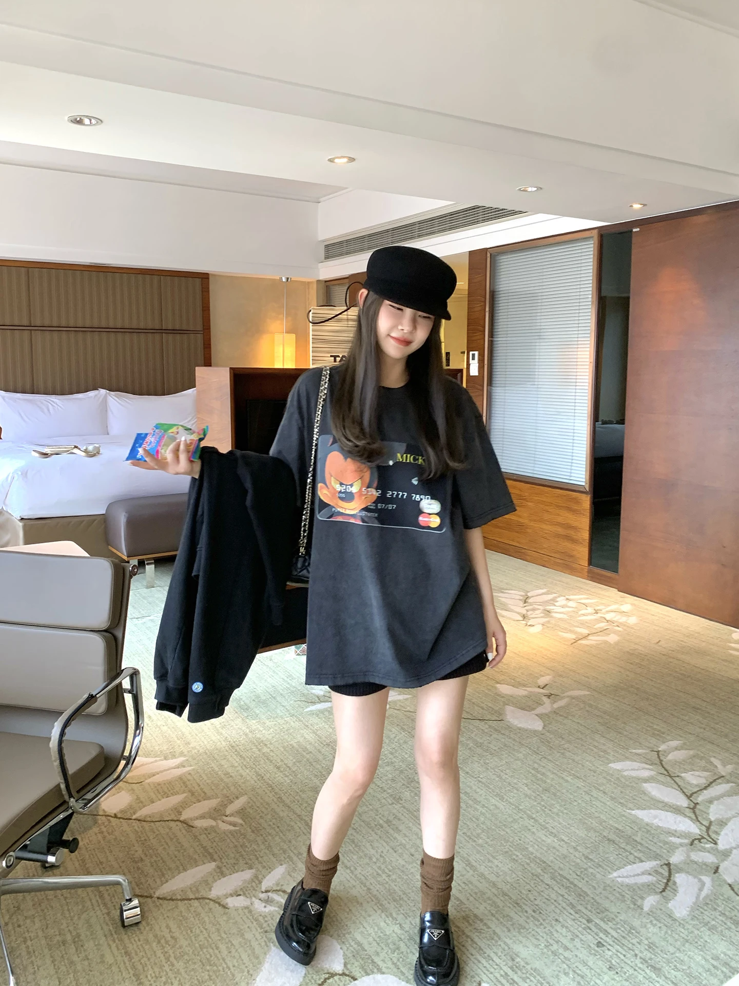 

Ретро-футболка с эффектом выцветания и крупным принтом Miey, хлопковая, повседневная, свободного кроя, с коротким рукавом, с цифровой печатью, для женщин и мужчин.