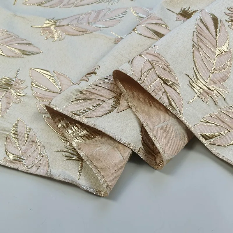 Metallic draad jacquard jurkstof gezwollen rok prestatiebrokaat voor modeontwerp