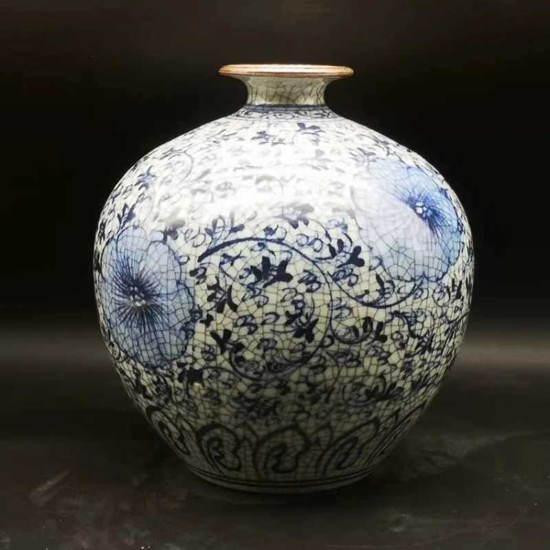 

Jingdezhen ceramics hand-painted blue and white porcelain vase ornament antique porcelain antique old objects collection