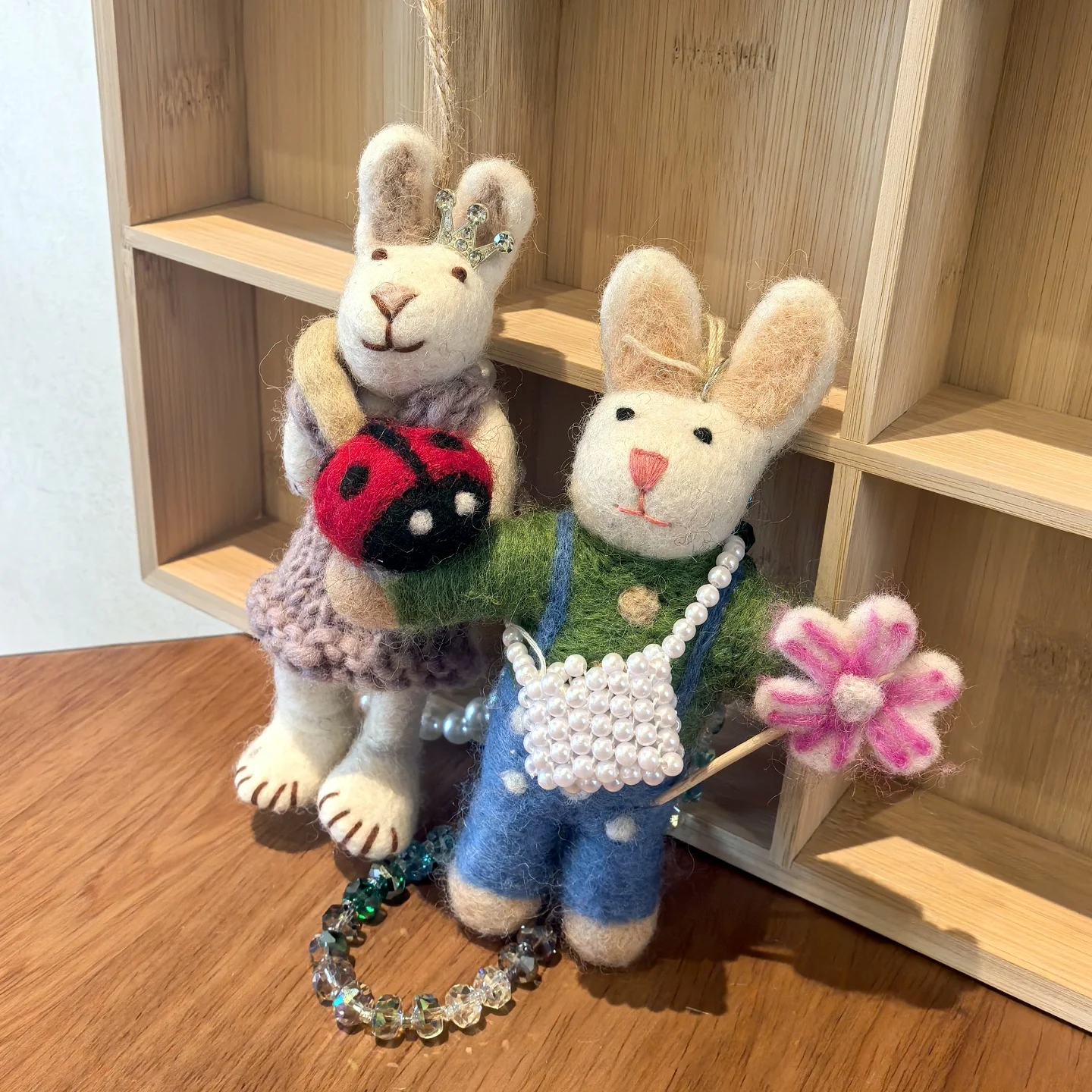

Handmade Wool Felt Frog Rabbit Bag Charms Cute Keychains Plush Mobile Phone Pendants Fashionable Spring Accessories from Over...