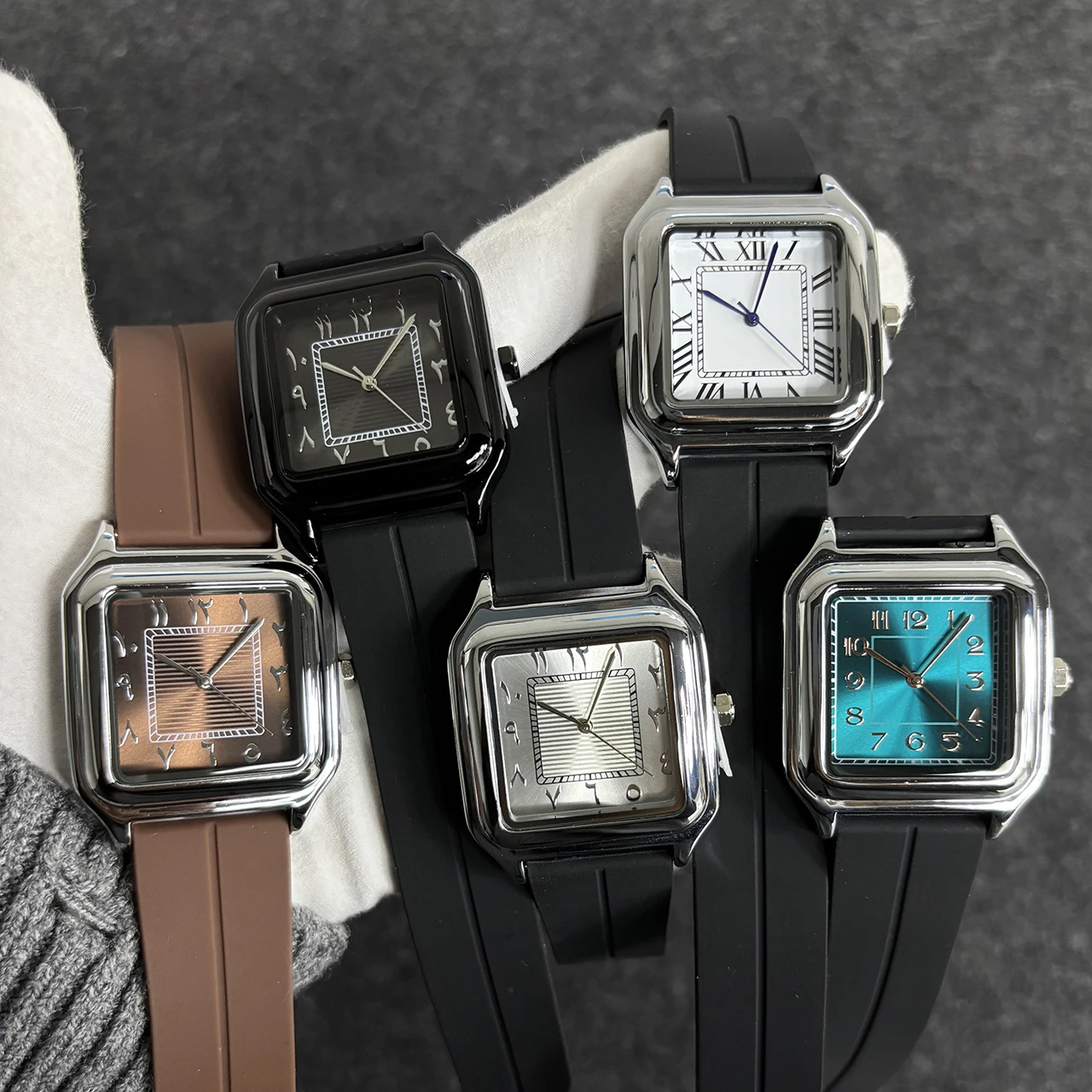 

SABR men's watch, Arabic numeral watch, men's quartz watch, square alloy watch, magnetic buckle, silicone strap, water-resistant