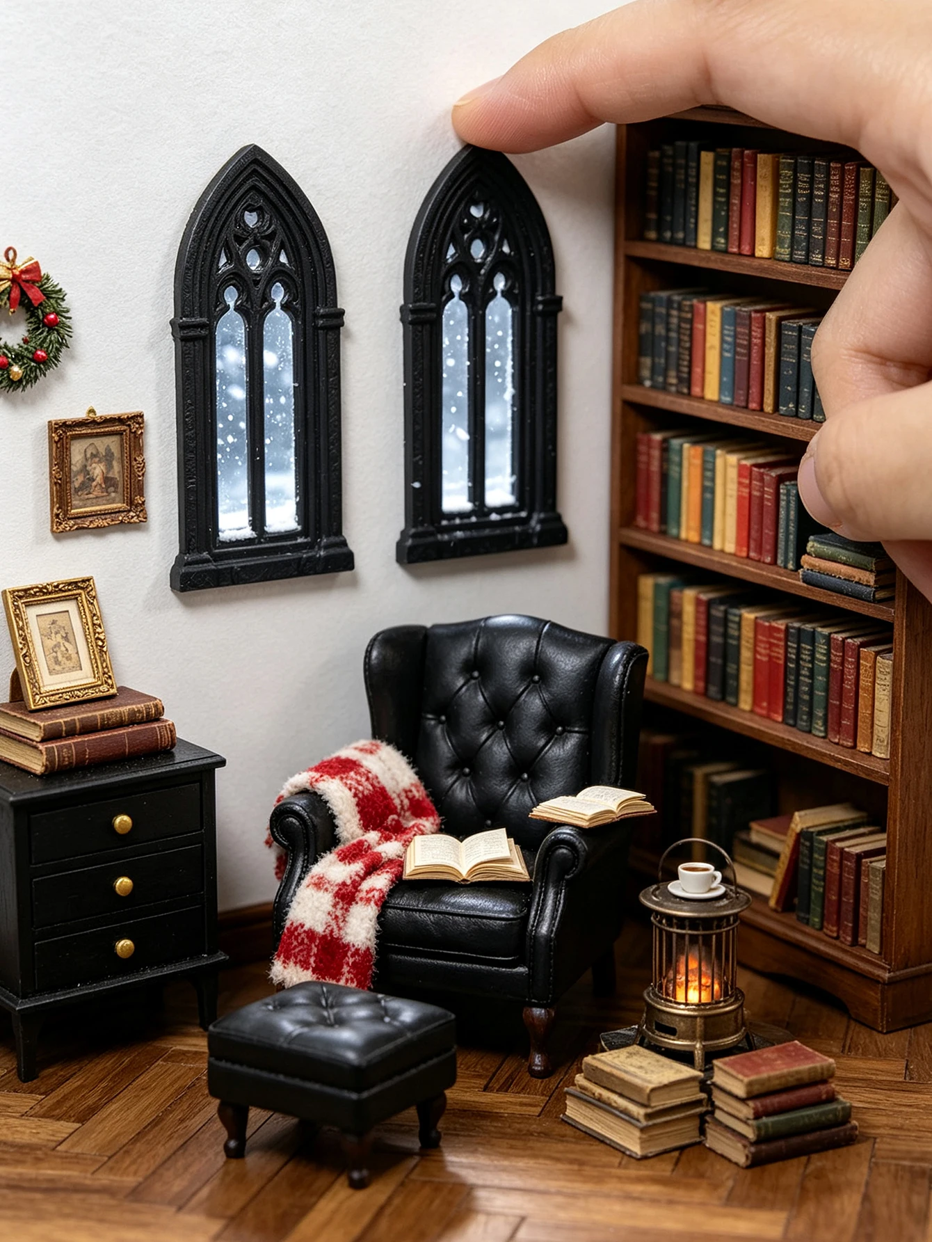 A Miniature Window Ornament, Halloween and Christmas Gift Decoration, Suitable for 1/6, 1/12 Dollhouse, Photography Props, Micro-Landscape Decoration, Miniatures Decoration, Small Gifts, Giveaways, Home Decor Figurines