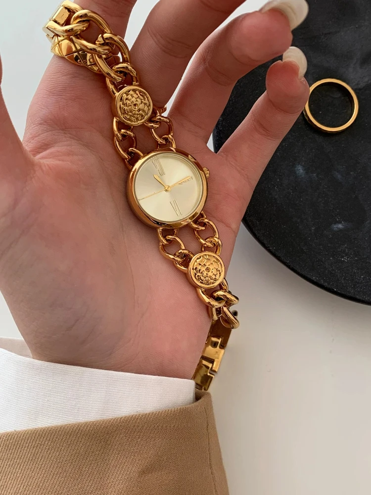 우아한 미니멀리스트 골드 22mm 여성 쿼츠 시계 방수 - Luxury Watch Gift For Her 리뷰 및 가격