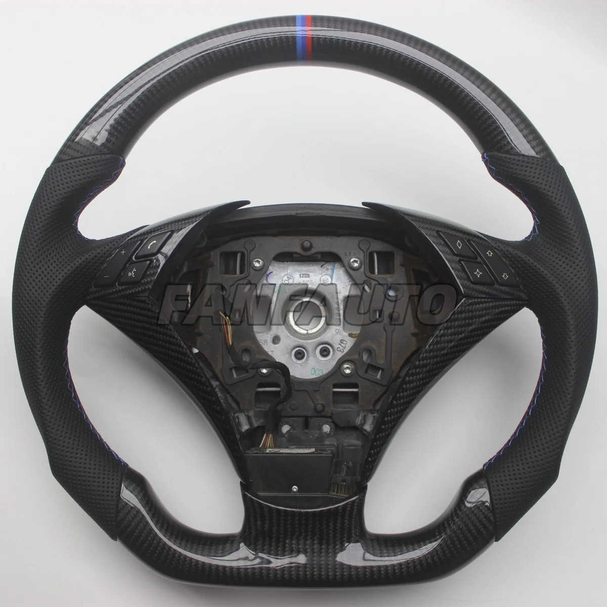 Replacement Real Carbon Fiber Steering Wheel with Leather for BMW E60 E61 5 Series 2003-2010