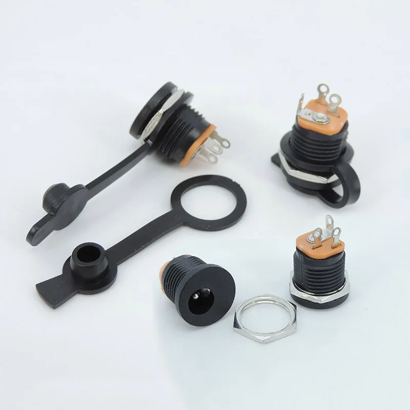 5.5x2.1mm/5.5x2.5mm DC Power Female Socket with Dustproof Cap Jack DCPlug Connectors Round Hole Screw Nut Interface DC022 M20