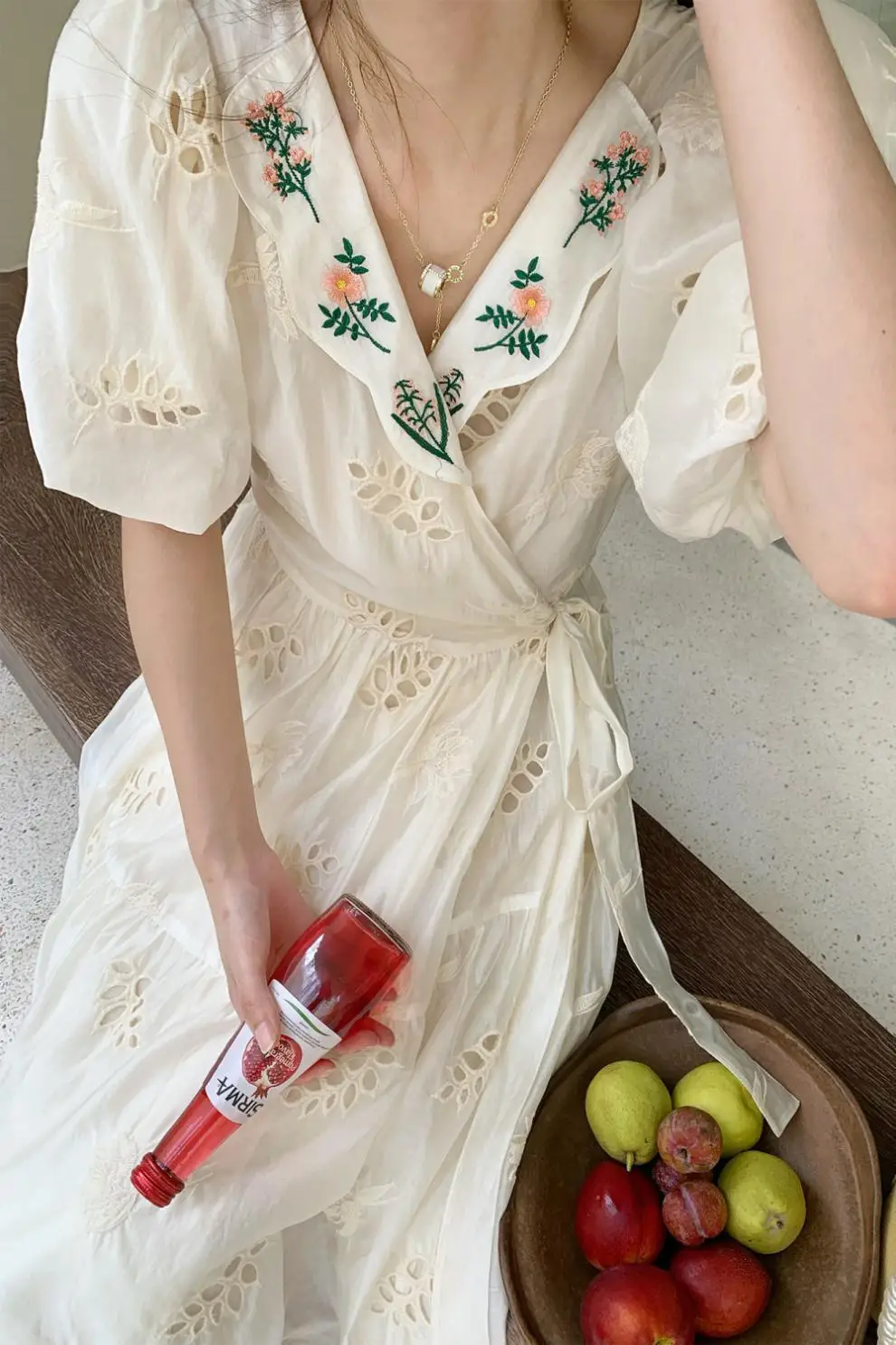 

Arazooyi Women Dress Fairy Embroidery V Neck Hollow Out Waist A Line Long Dresses 2025 New Retro Elegant Puff Sleeve Beach Robe