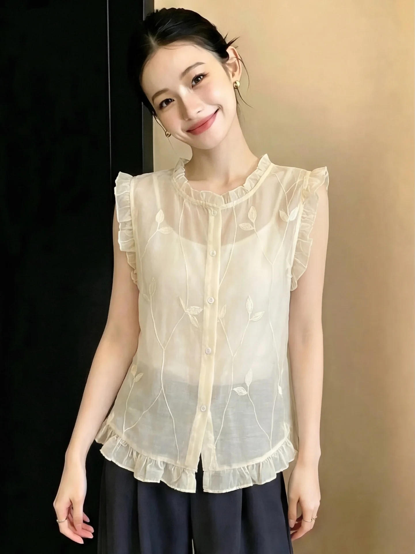 

Sweet Embroidered Lace Trim Sleeveless Cotton Linen Shirt Women's Summer New Thin Micro Translucent Anti Aging Gilled Flower ...