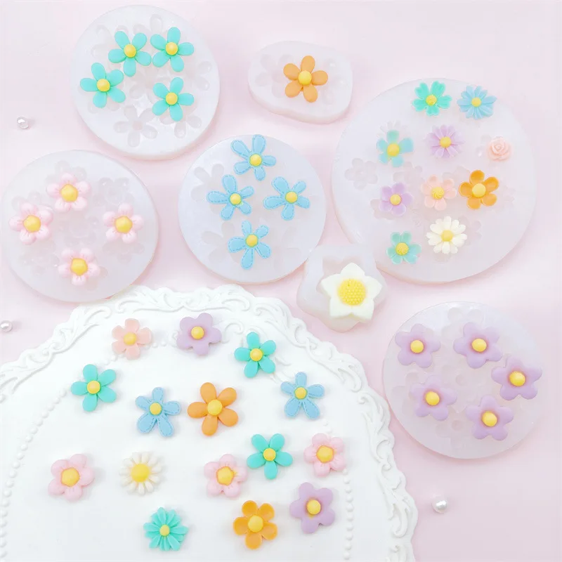 

3D Mini Daisy Flower Silicone Mold Fondant Cake Decorating Tool Wedding Birthday Party Chocolate Candy Decor Pastry Baking Mould
