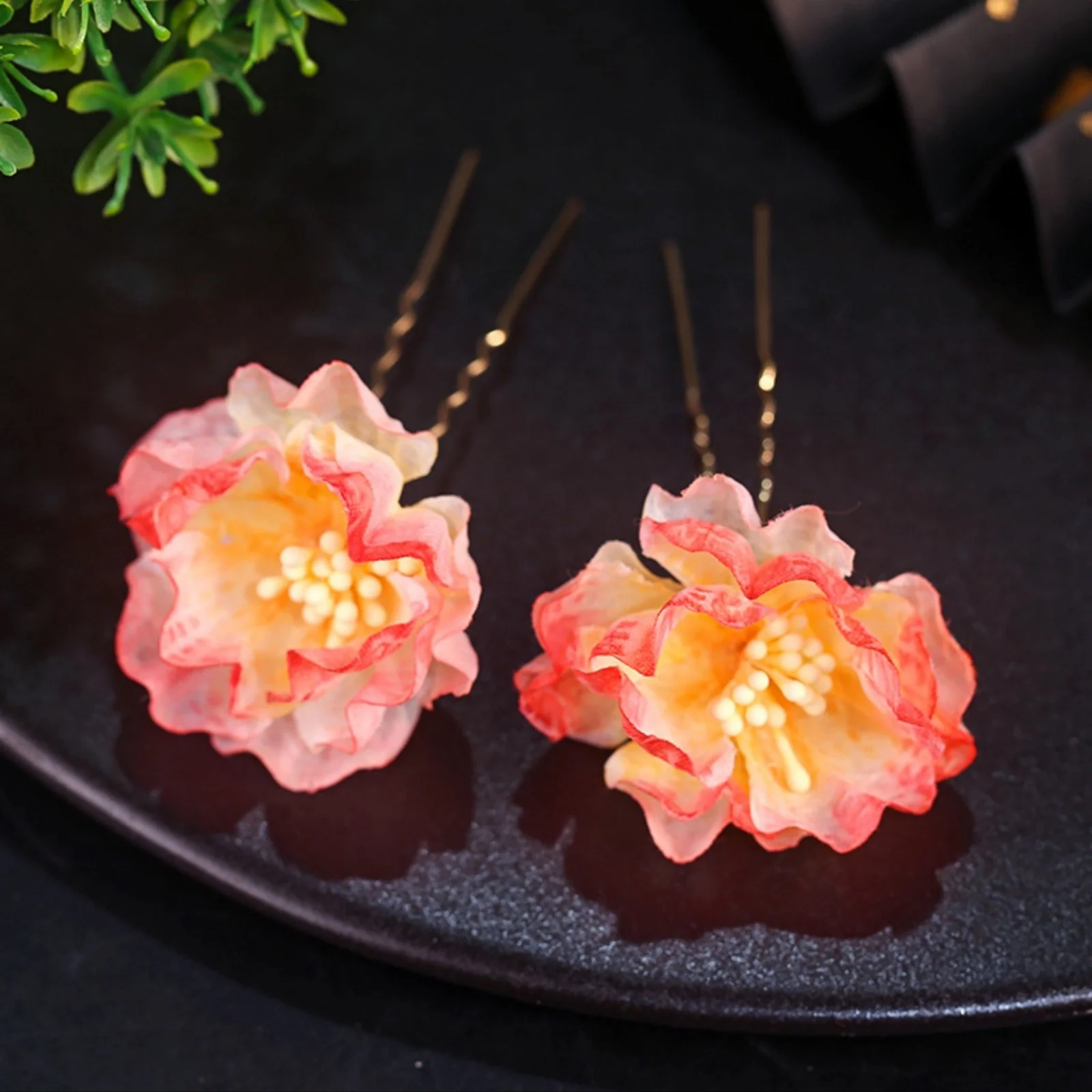 2 Stück Hanfu-Haarschmuck mit Seidenblumen, kleine Haarnadel mit gebügter Blume, Haarschmuck im antiken Stil, Blumen-Haarnadel, geformte Haarnadel – Detail 1