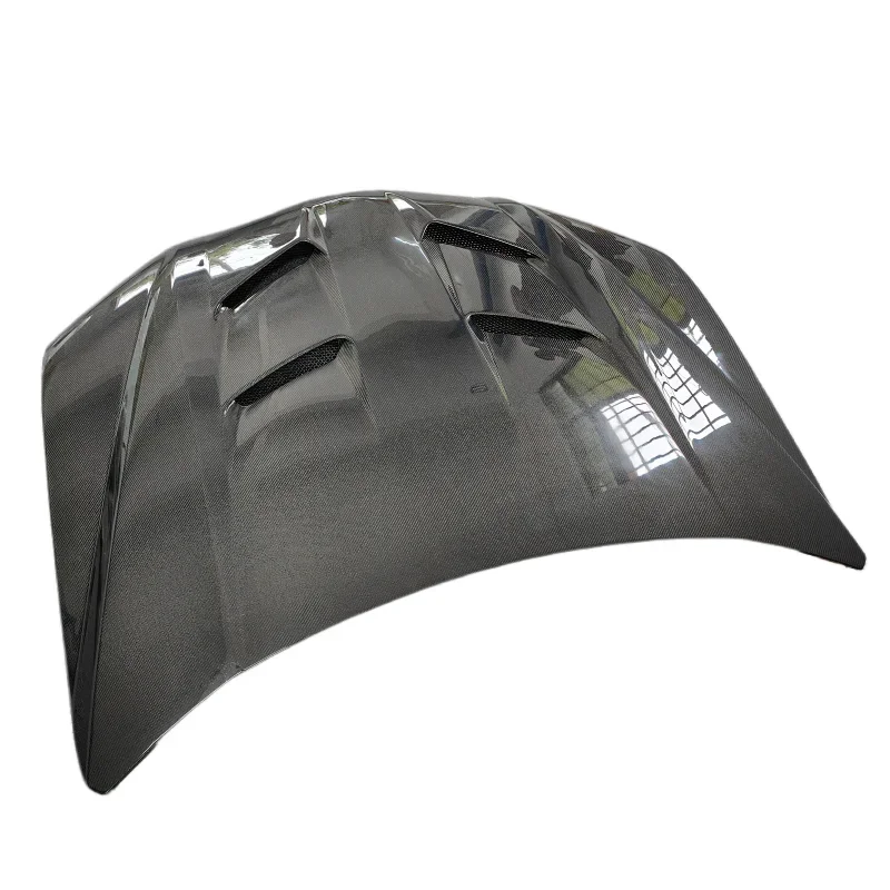 

High quality carbon fiber M-style hood body kit for the 2018-2020 For Lamborghini URUS body kit