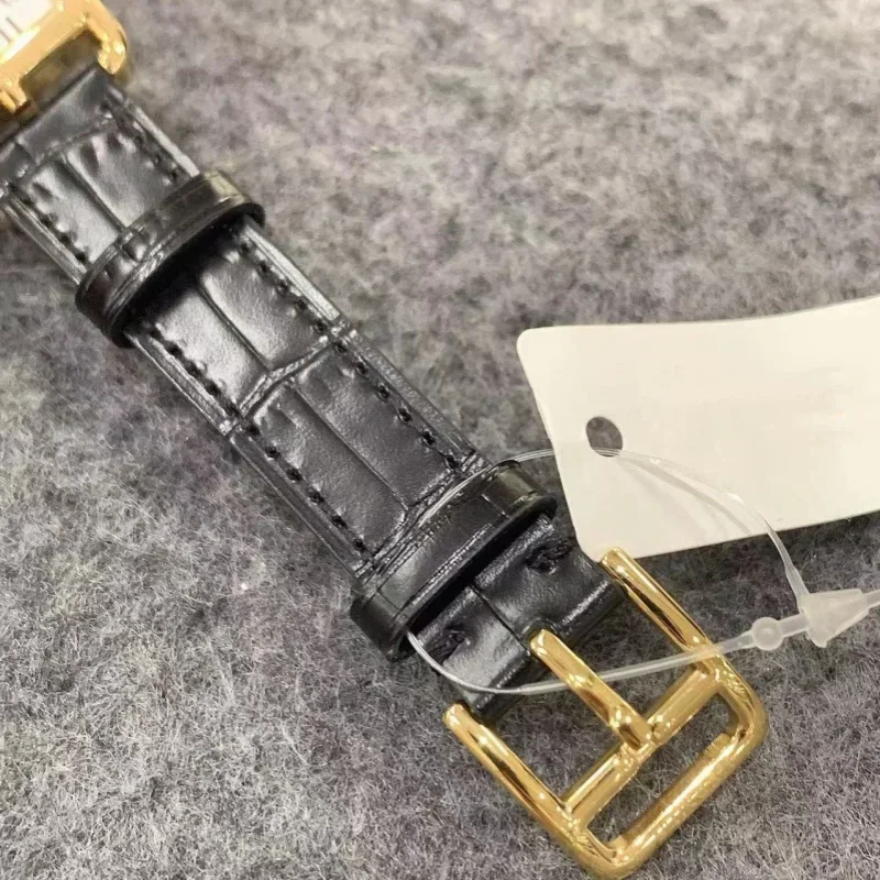 مخصص المرأة عالية الجودة كوارتز ساعة جلدية حزام مزدوج الساعات العلامة التجارية الفاخرة 23MM