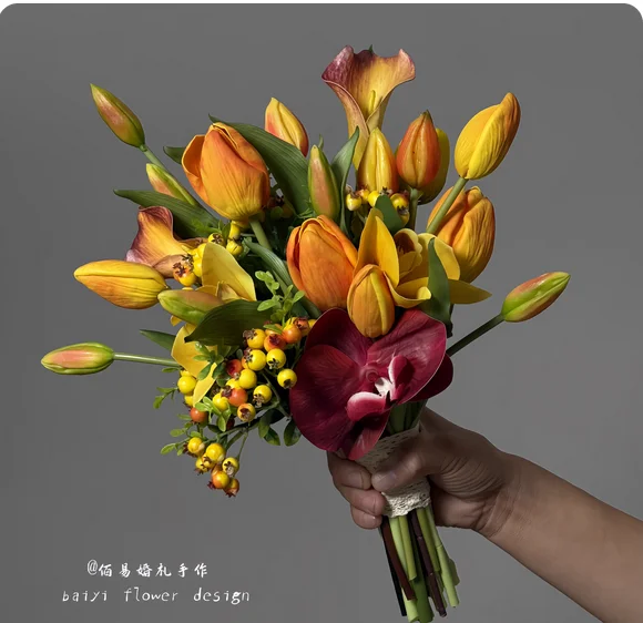 New Bride Wedding Hand-held Flower Waterfall White Korean Engagement Bouquet Certificate Simulation Flower Real Shot hot Yellow