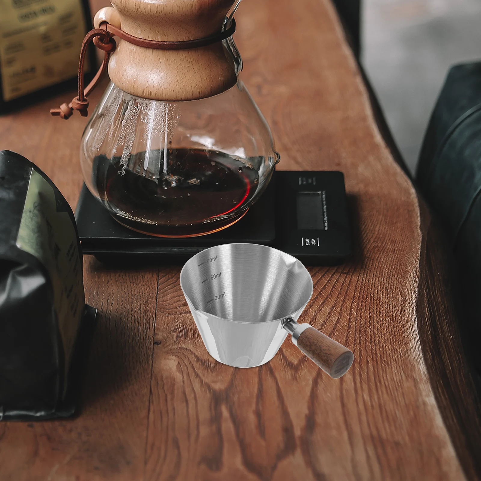 

Stainless Cup Espresso Walnut Handle Precision Spout Double Shot Measuring Dosing Pitcher Metal Bar Tool