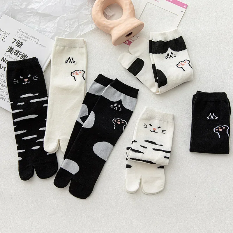 Funny Two Toe Socks Girls Middle Tube Cute Cat Two Fingers Toe Cotton Socks Japanese Cartoon Cat Paw Print Flip Flops Stockings