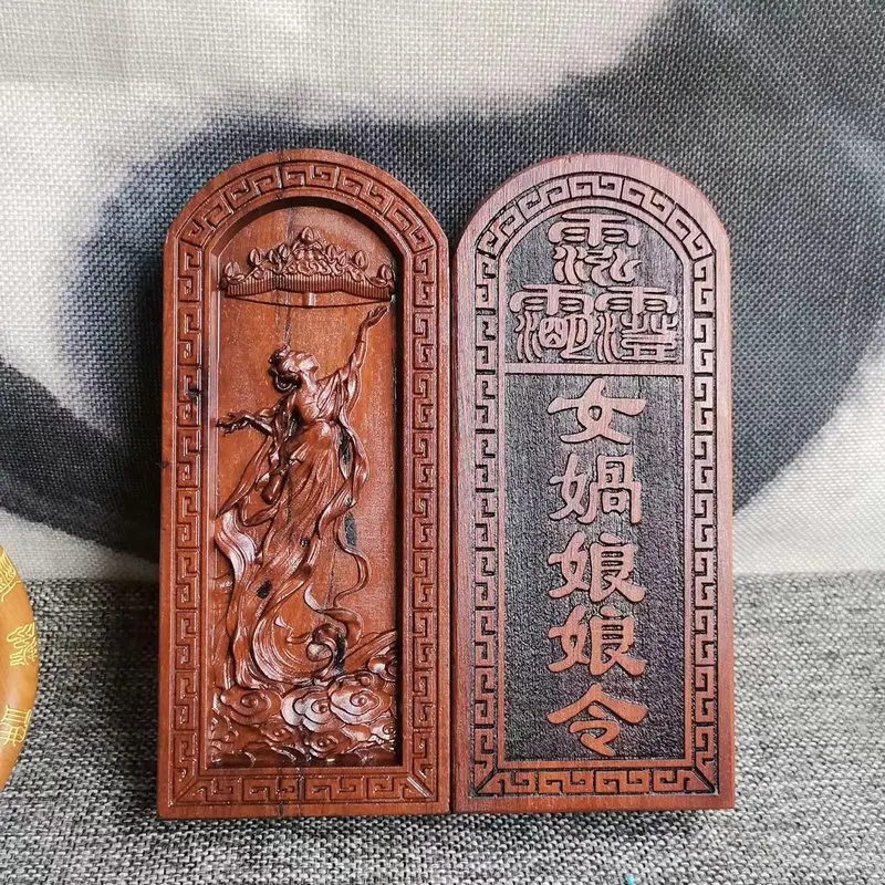 Lightning strike jujube wood token, relief, a goddess in Chinese mythology empress token, Taoist magic weapon, handicraft