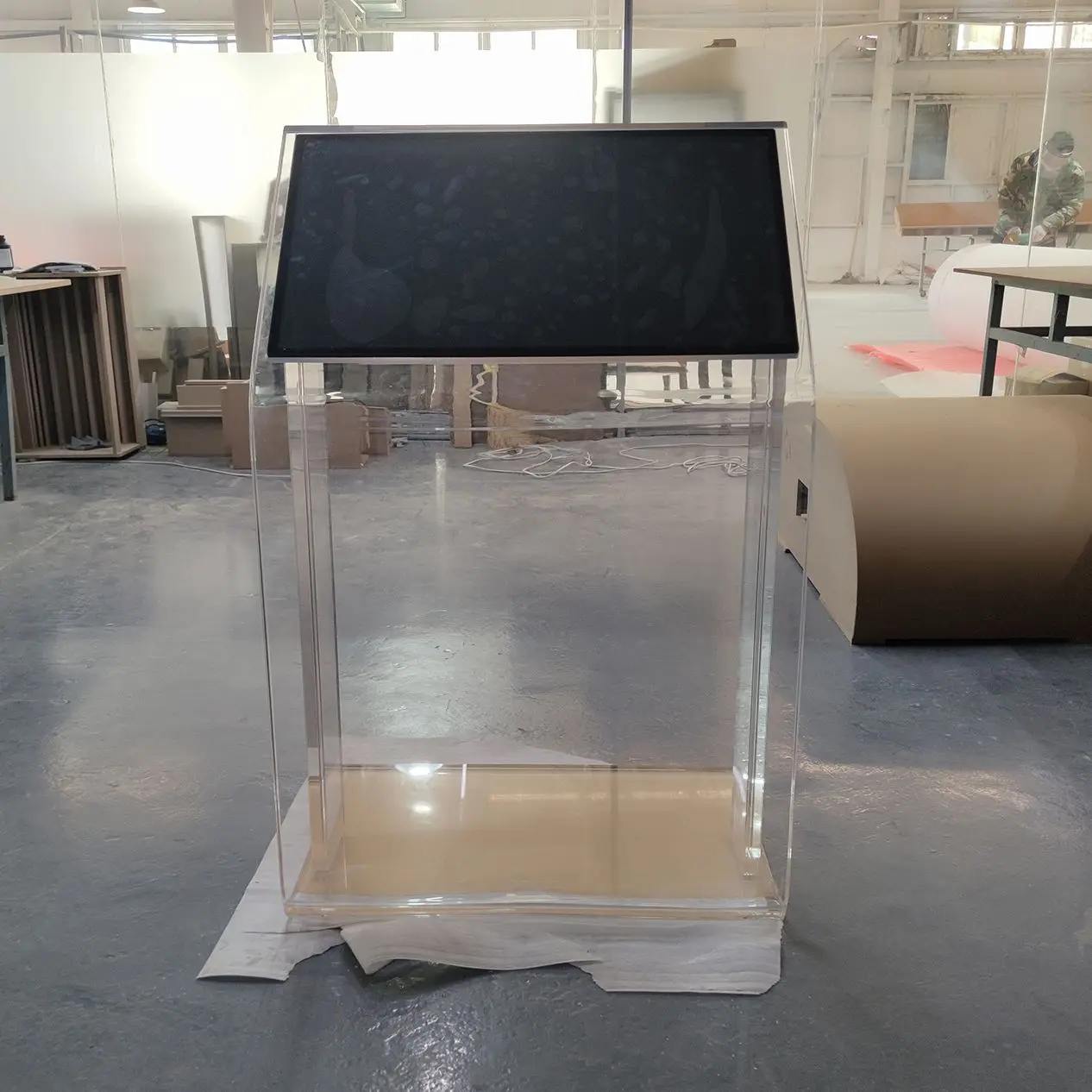 Acrylic transparent display stand Plexiglass hot bending display stand